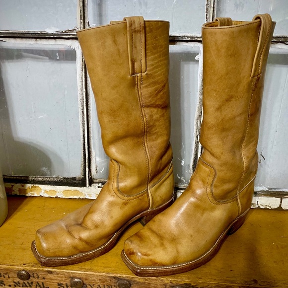 frye campus boots mens